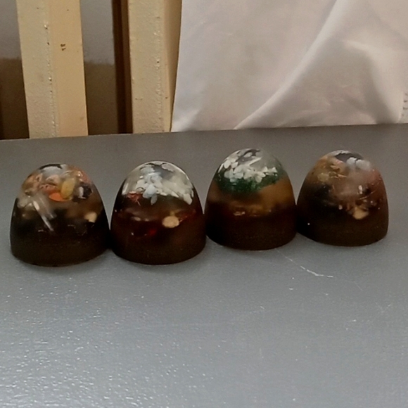 Set of Four Resin/ Gemstone/ Orgones - Picture 5 of 5